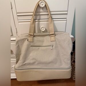 BEIS Weekender in beige